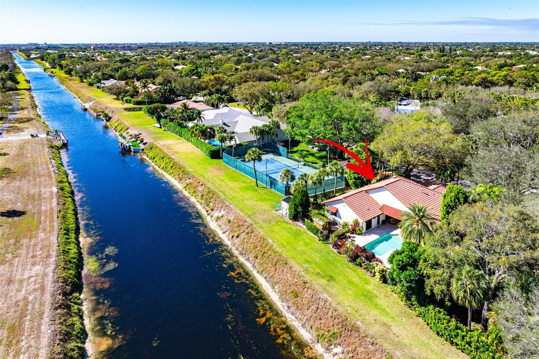 2455 Hampton Bridge
