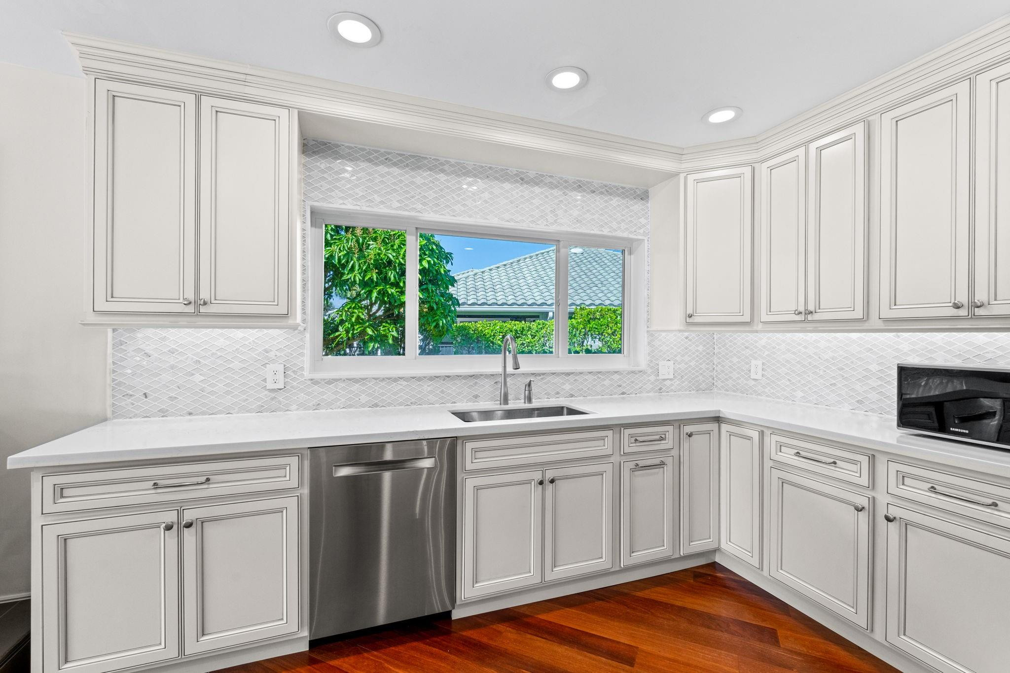 4747 S Lake Drive