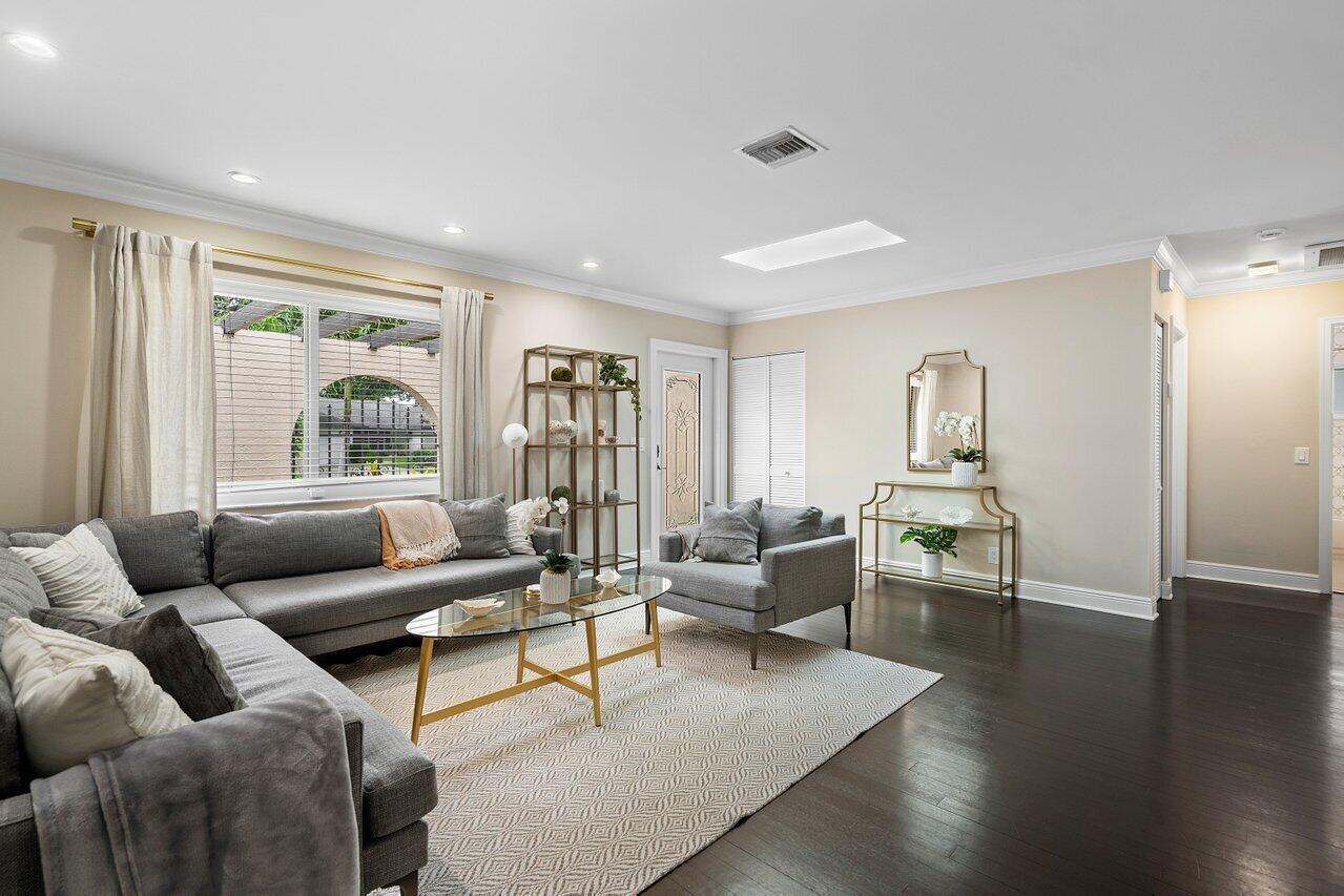 3548 Lakeview Drive