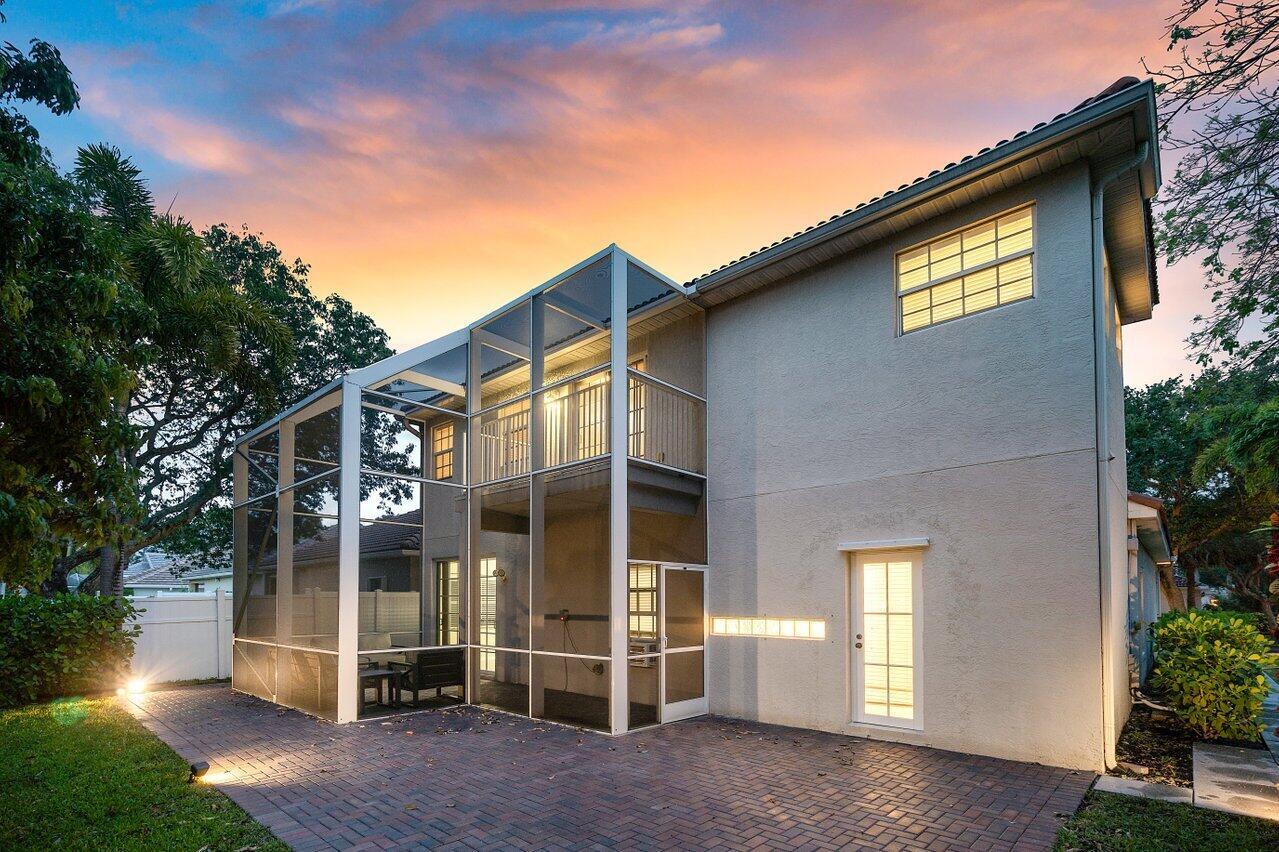 1153 Canoe Point