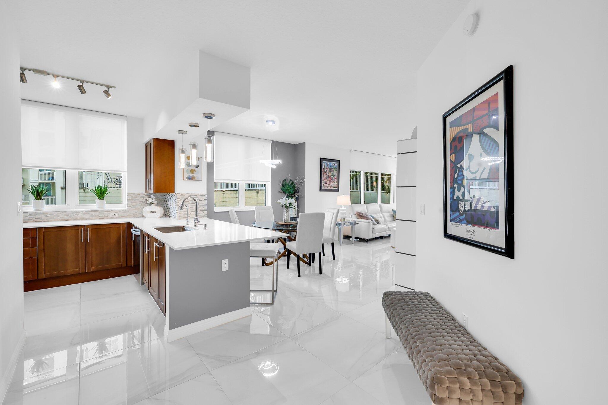 350 N Federal Highway 505