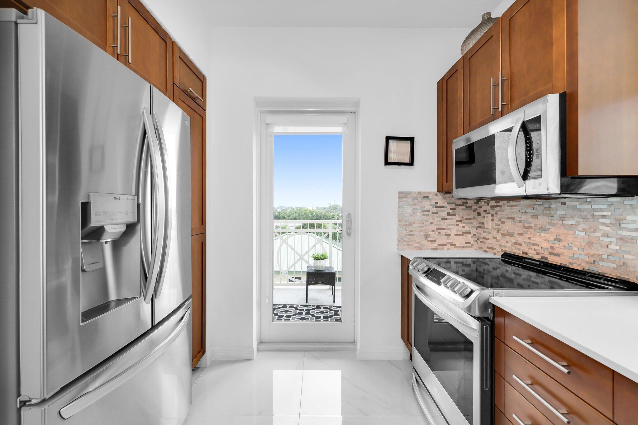 350 N Federal Highway 505