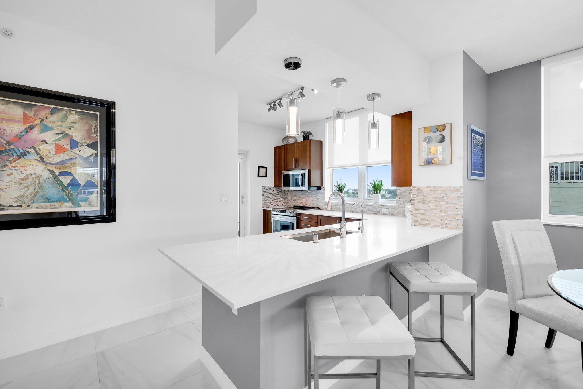 350 N Federal Highway 505