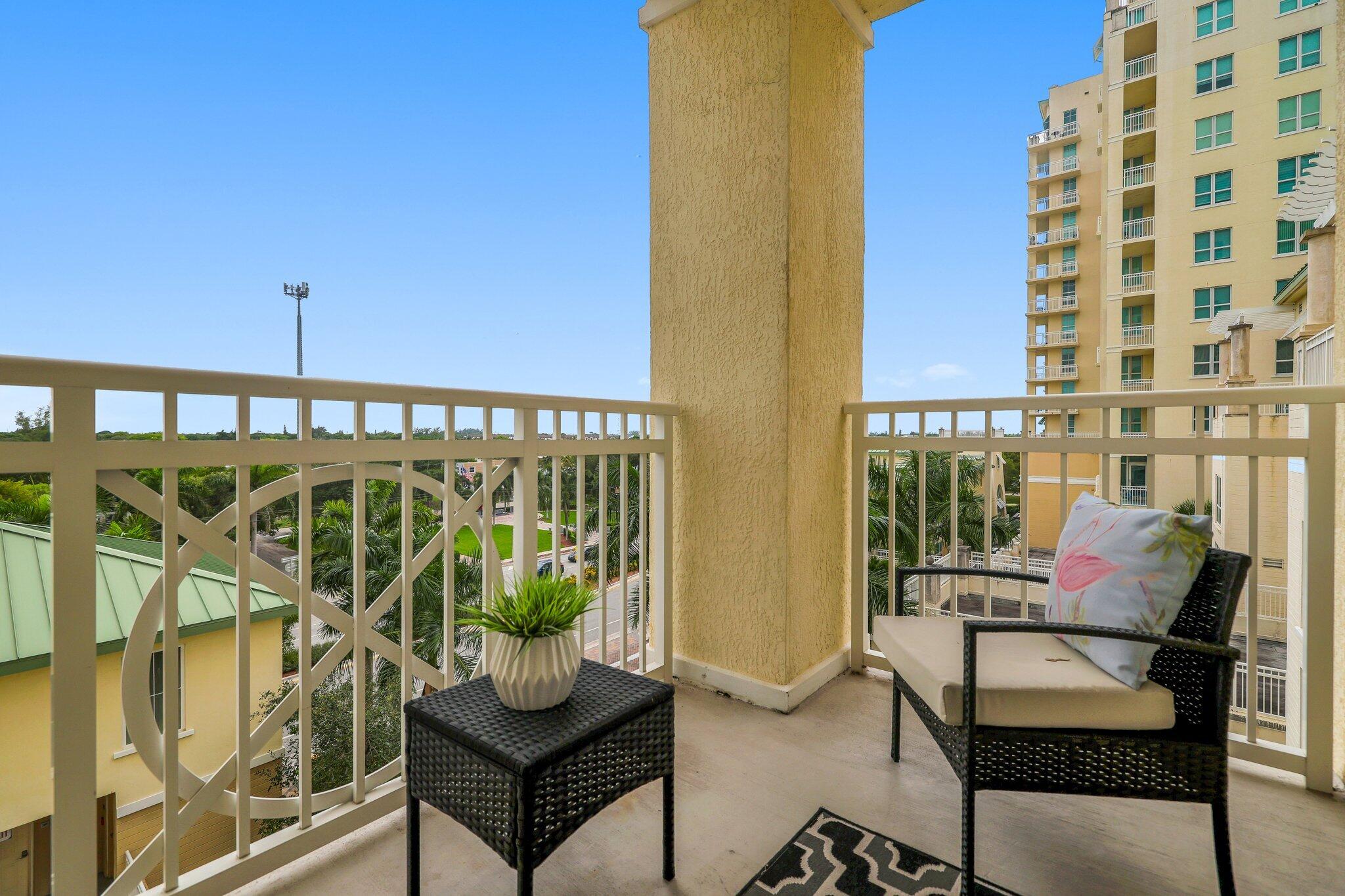 350 N Federal Highway 505