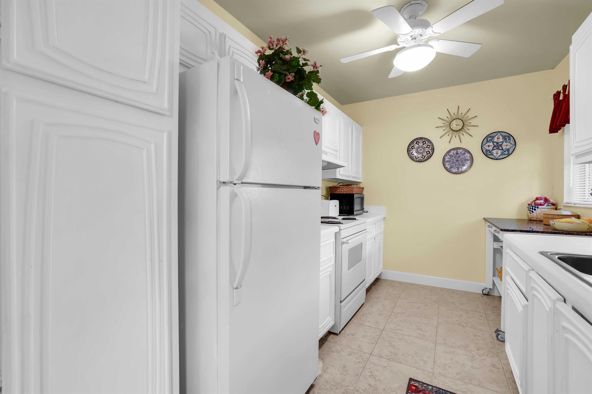 2360 SW 22nd Avenue 402