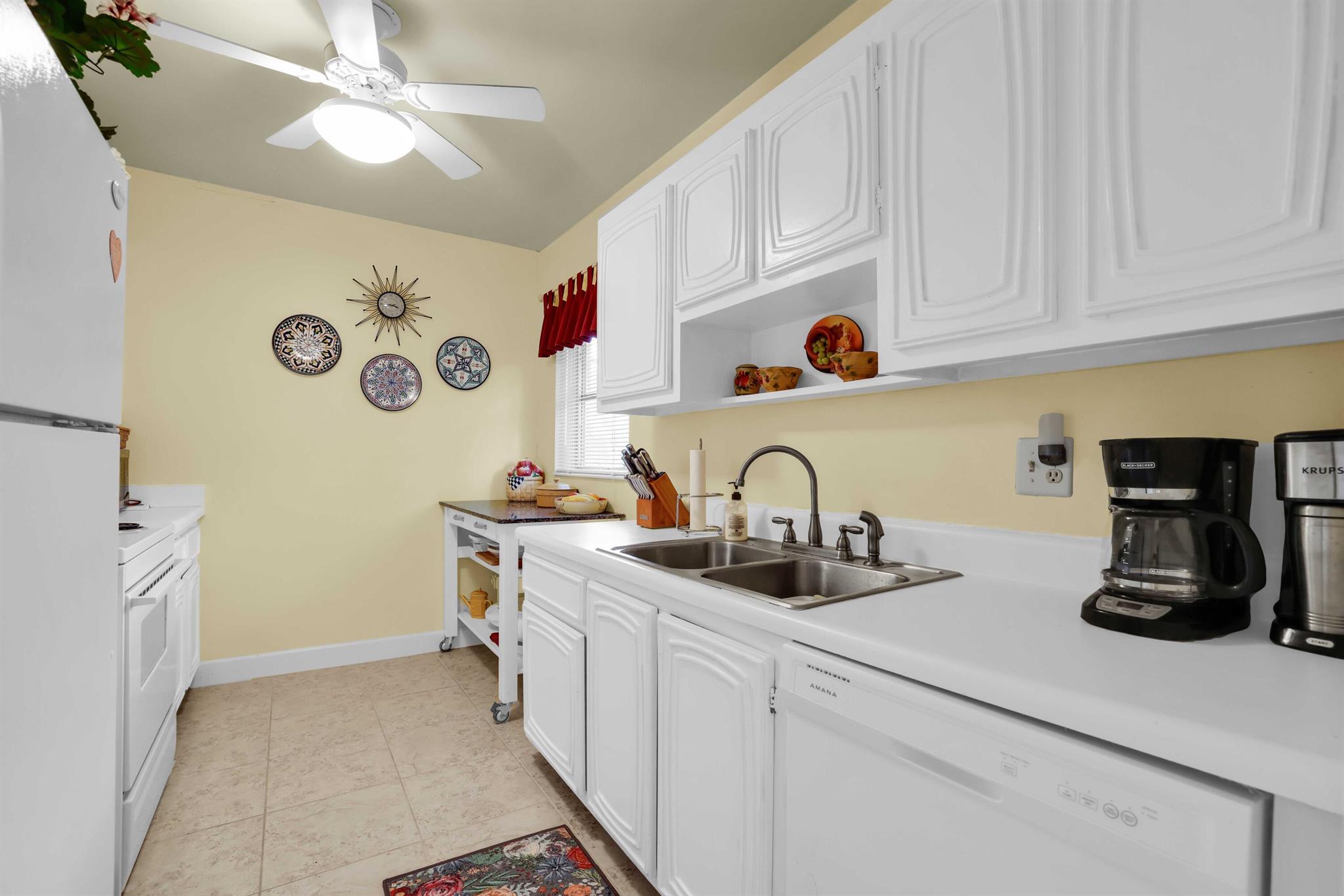 2360 SW 22nd Avenue 402