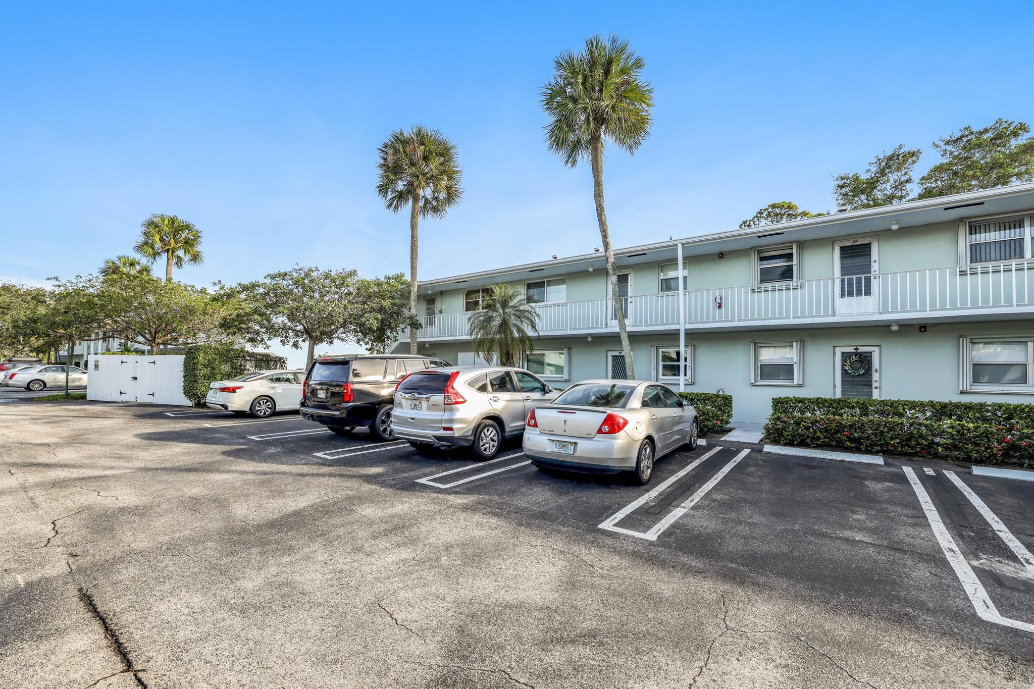 2360 SW 22nd Avenue 402