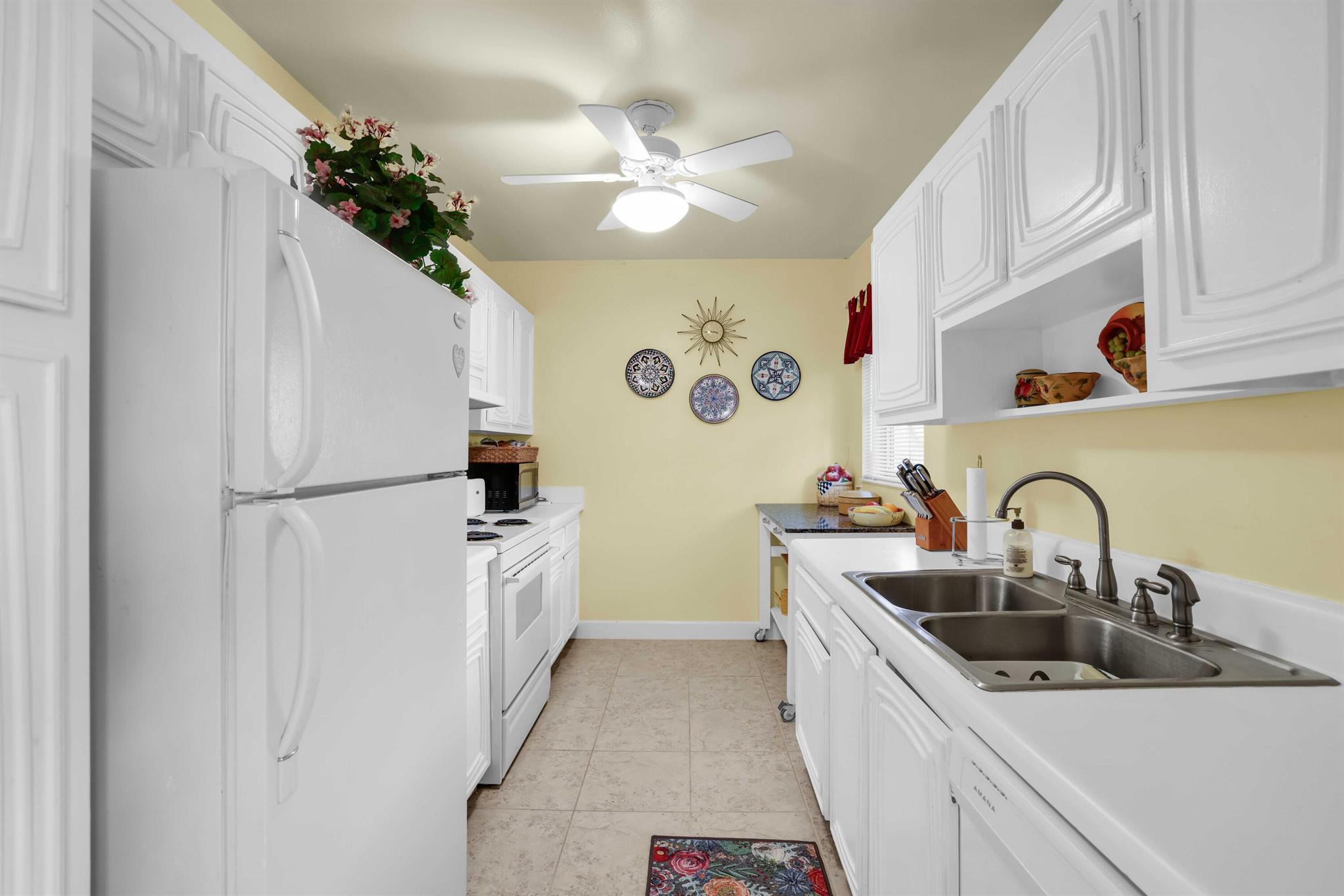 2360 SW 22nd Avenue 402