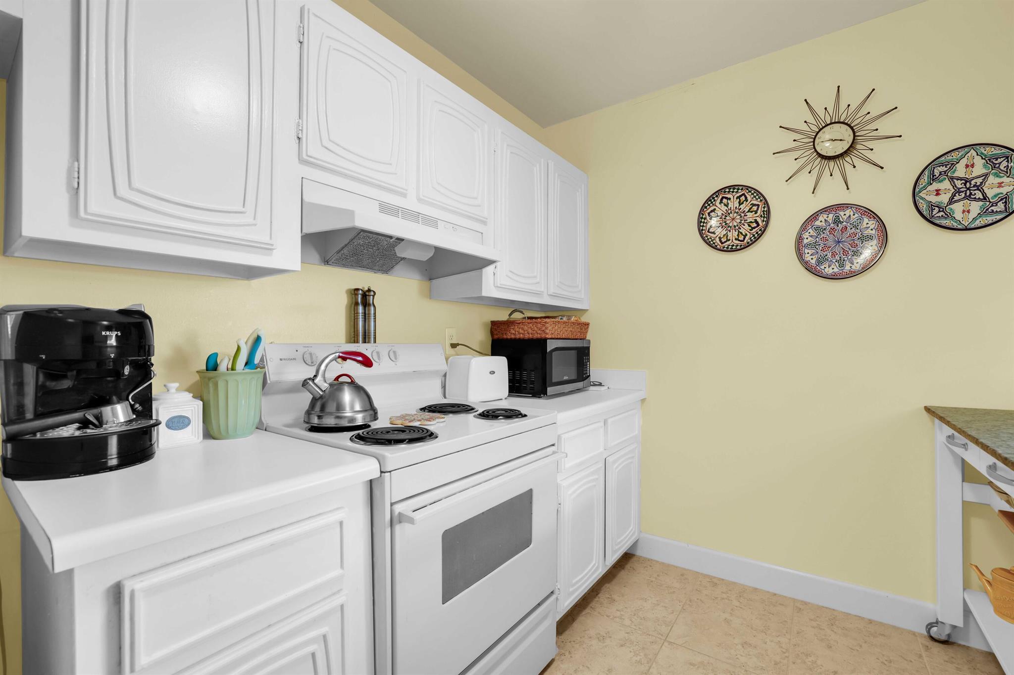 2360 SW 22nd Avenue 402