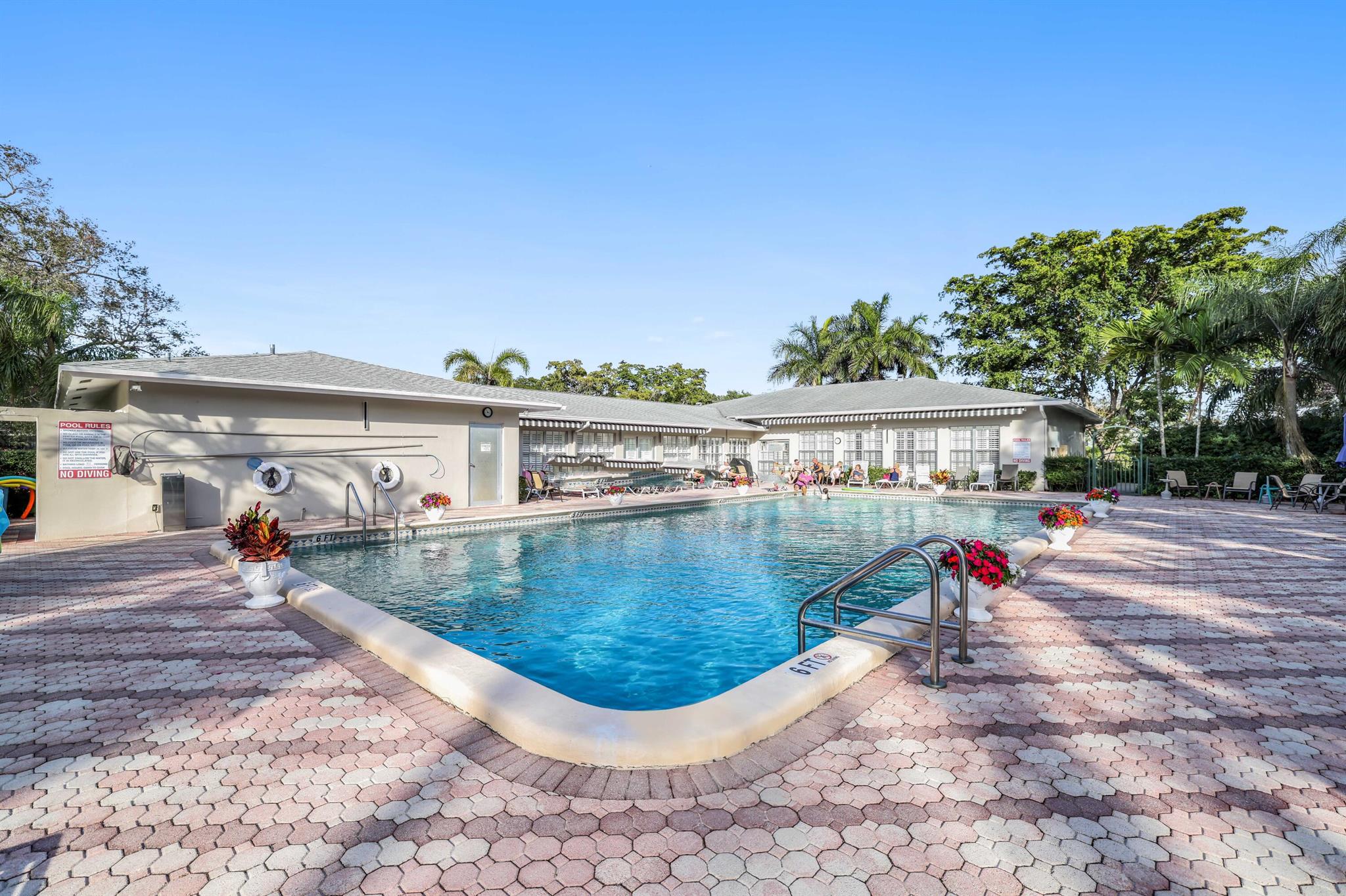 2360 SW 22nd Avenue 402