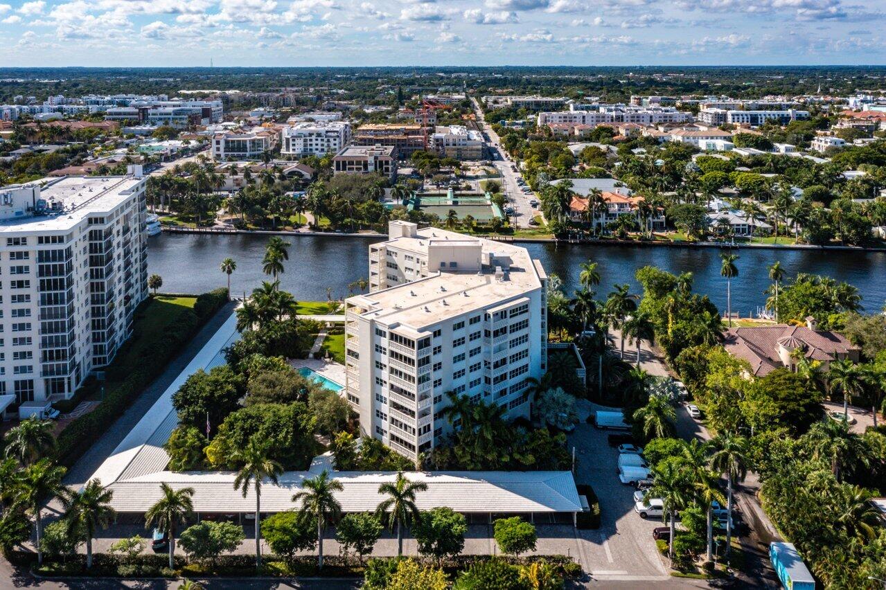 1000 Lowry Street 2b