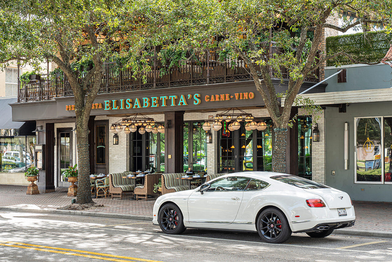 1000 Lowry Street 2b