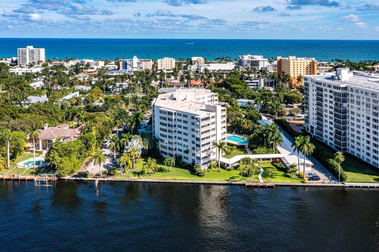 1000 Lowry Street 2b