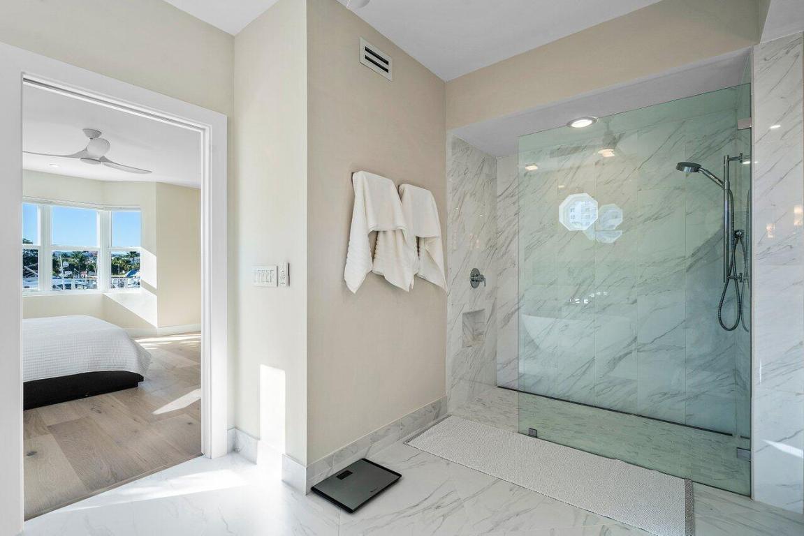 100 Macfarlane Drive 2a