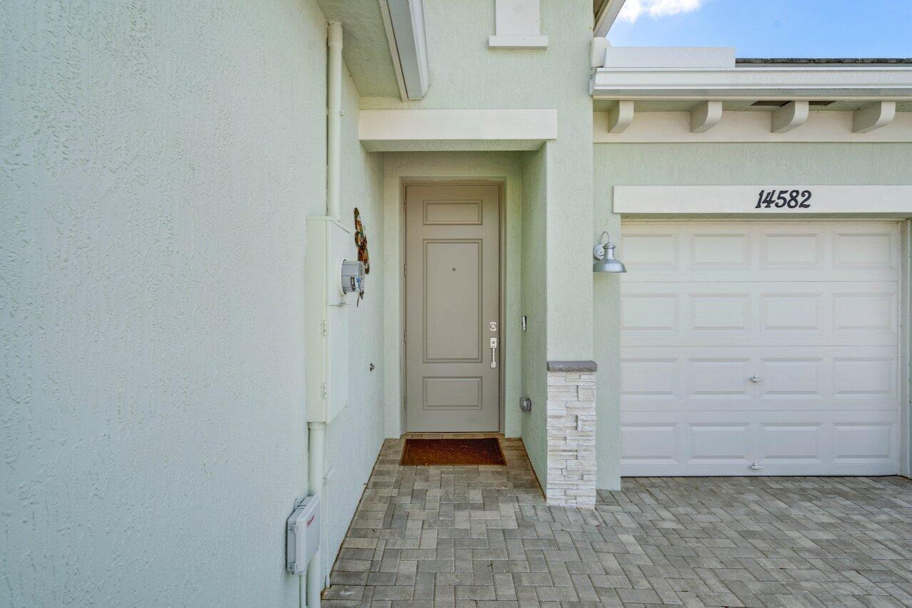 14582 Three Ponds Trail