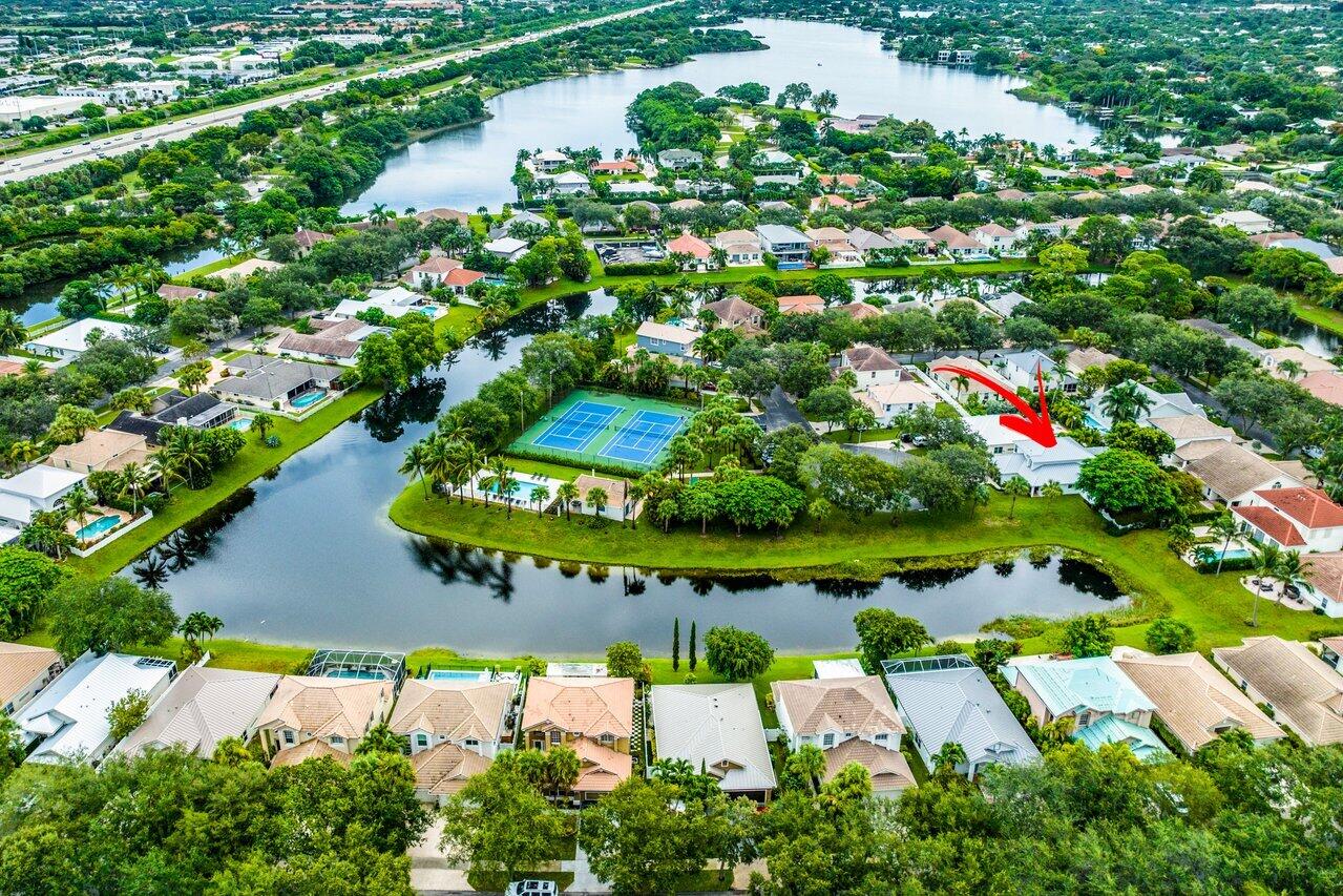 1182 Canoe Point