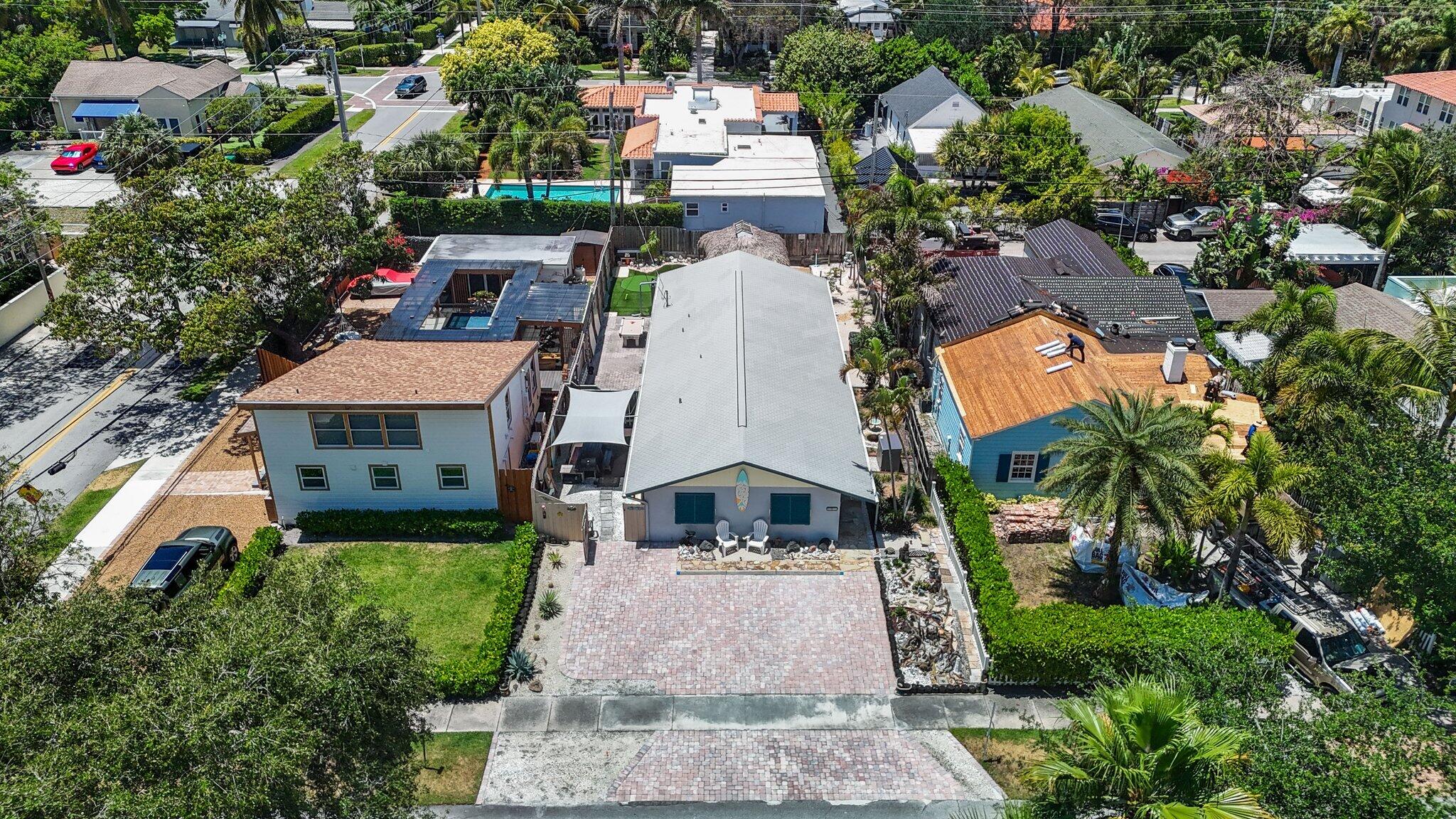306 NE 1st Avenue