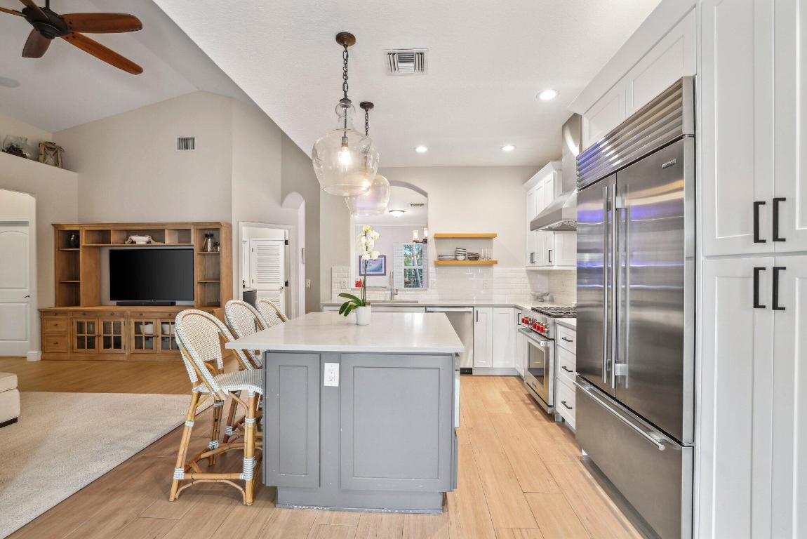 1050 Delray Lakes Drive