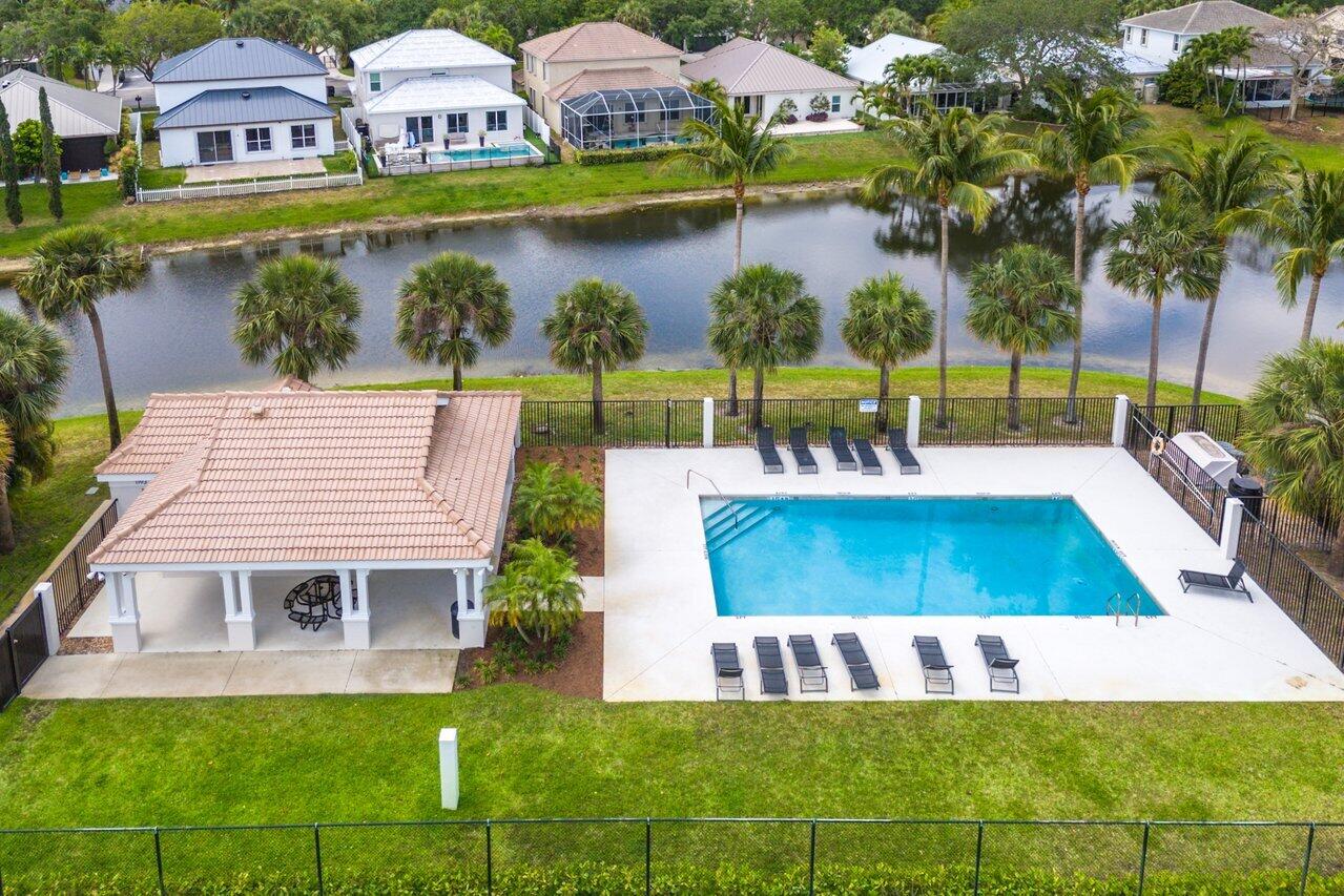 1050 Delray Lakes Drive
