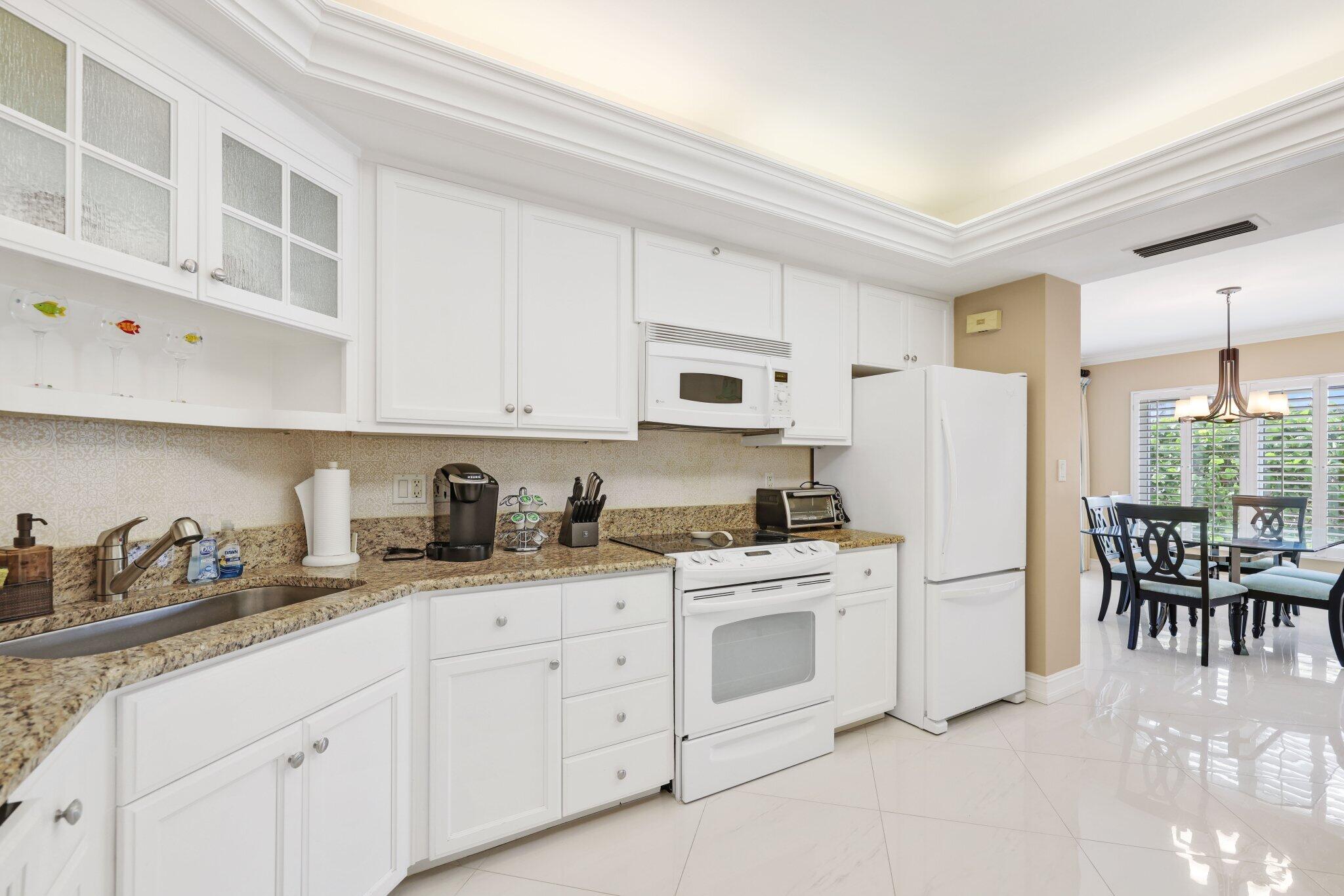 86 Macfarlane Drive 2j