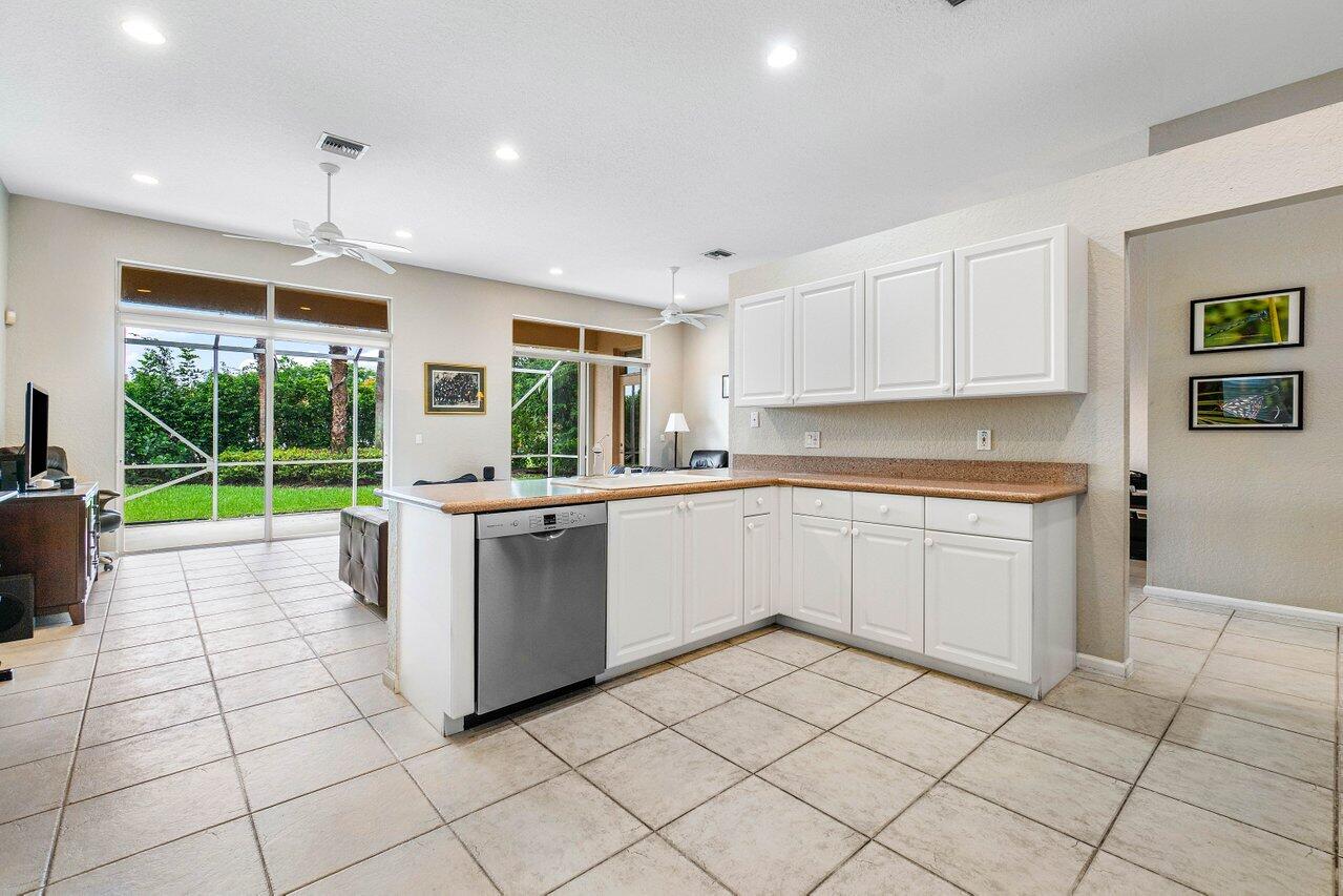 5359 Ventura Drive