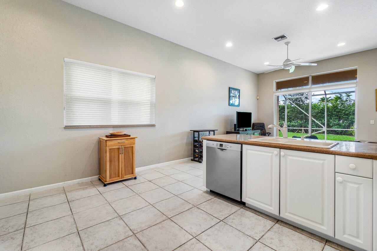 5359 Ventura Drive