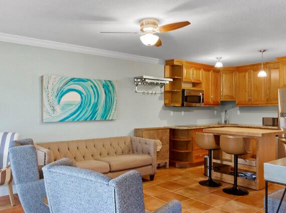 501 W Greensward Lane 101-C