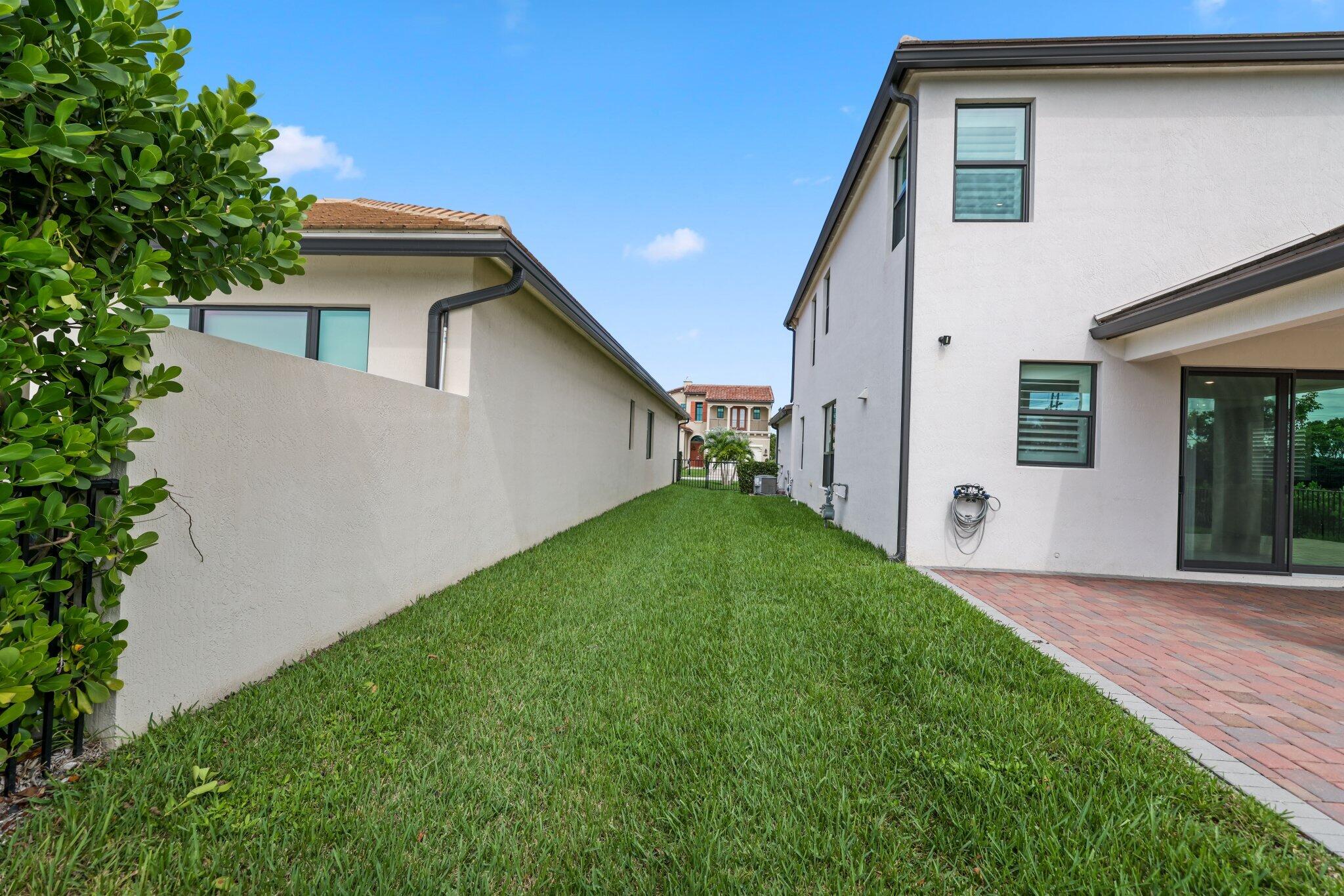8851 Grand Prix Lane