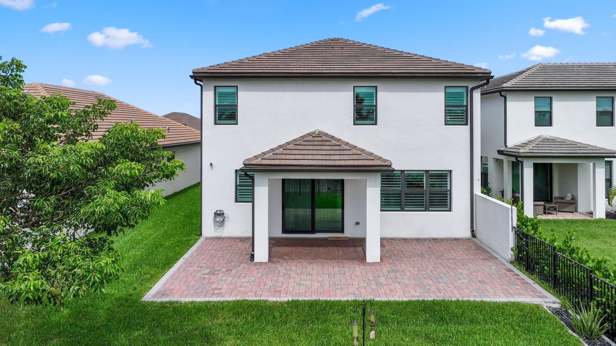 8851 Grand Prix Lane