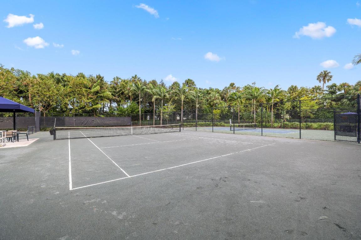 8851 Grand Prix Lane