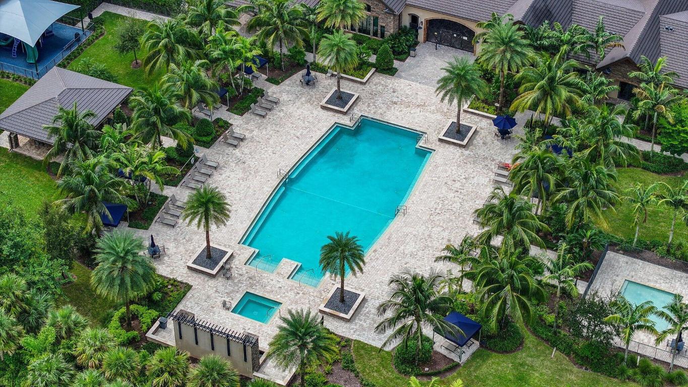 8851 Grand Prix Lane