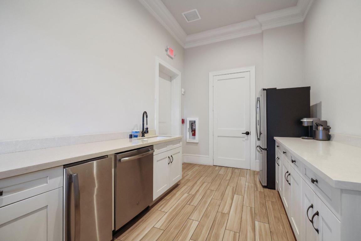 8851 Grand Prix Lane