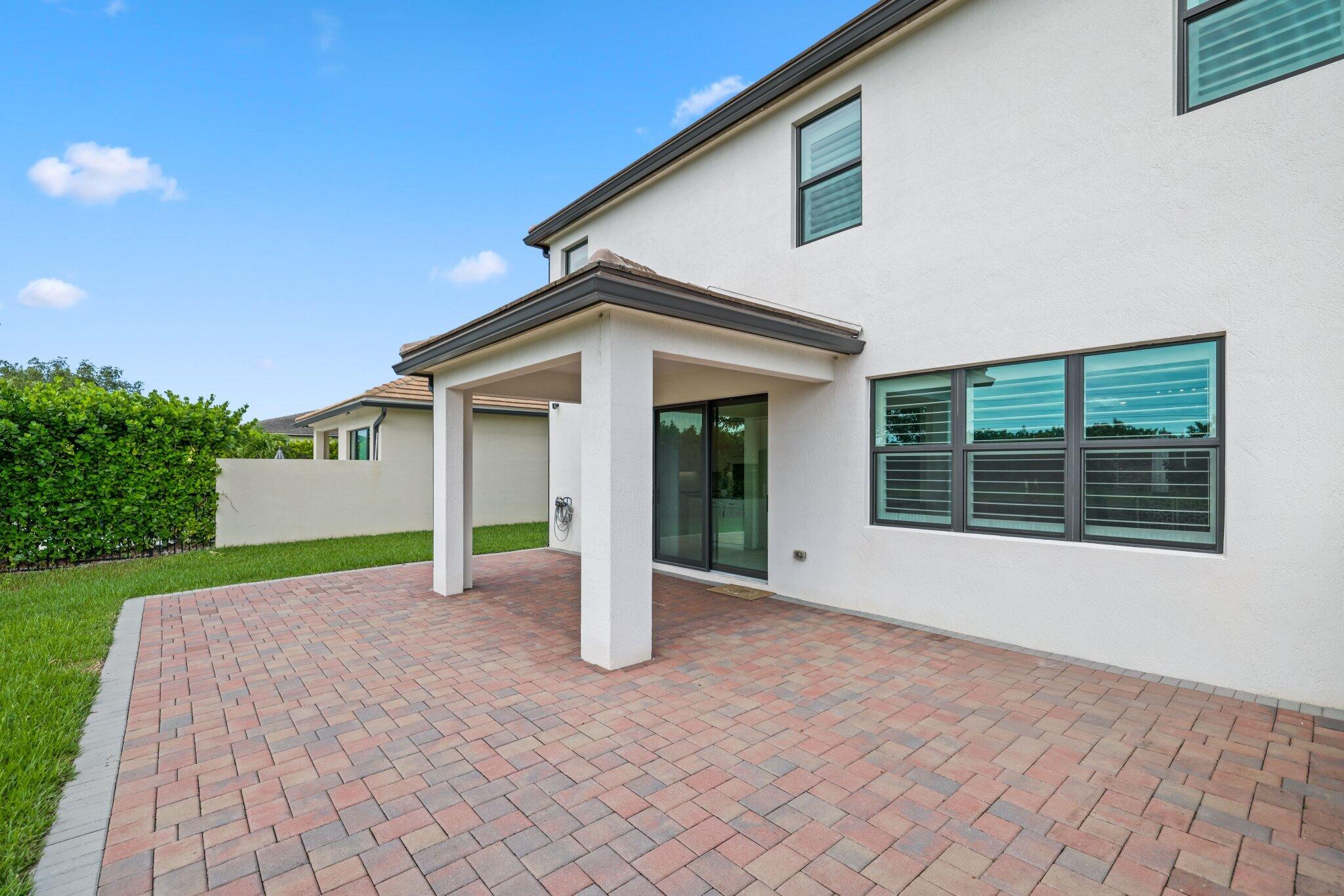 8851 Grand Prix Lane