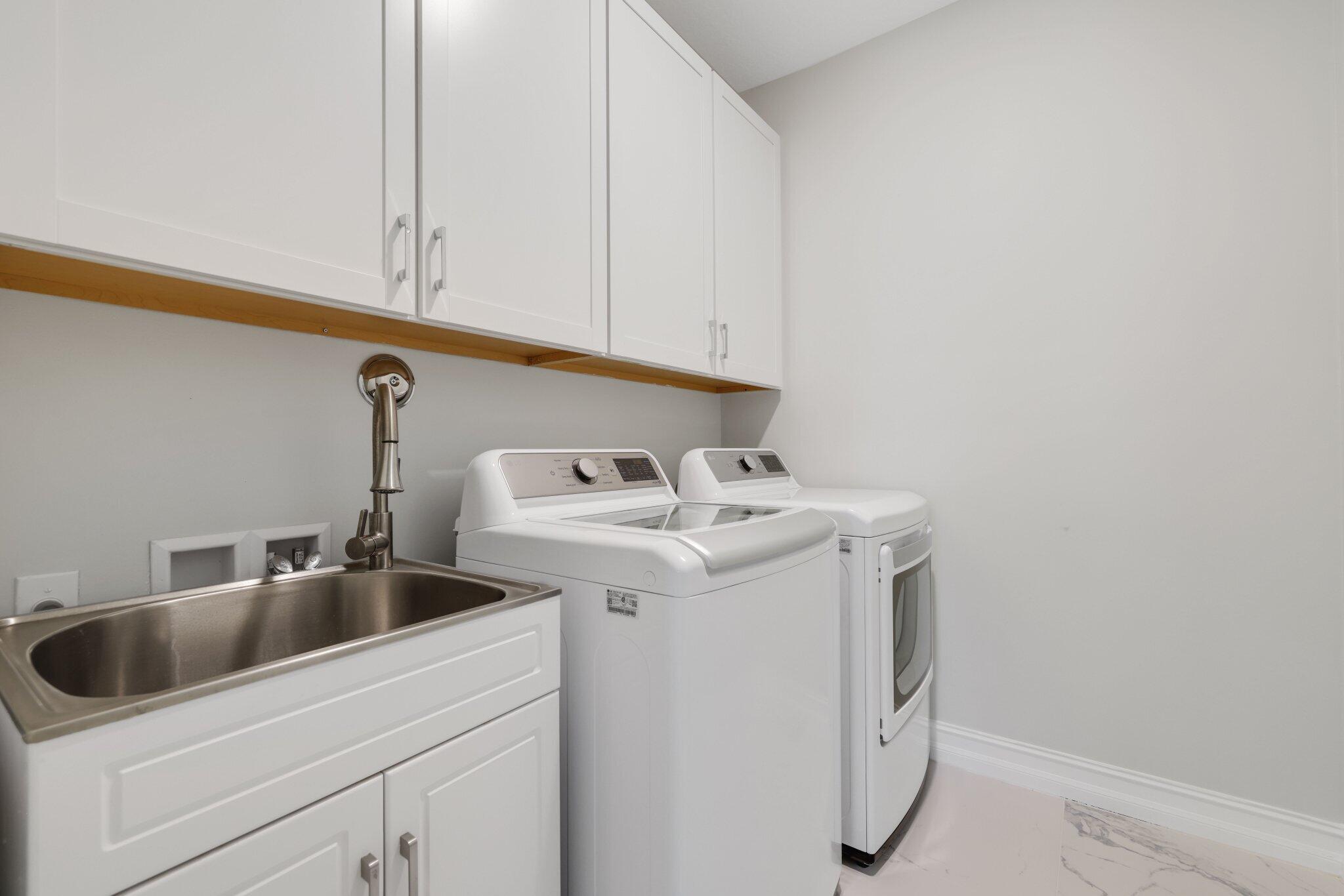 8851 Grand Prix Lane