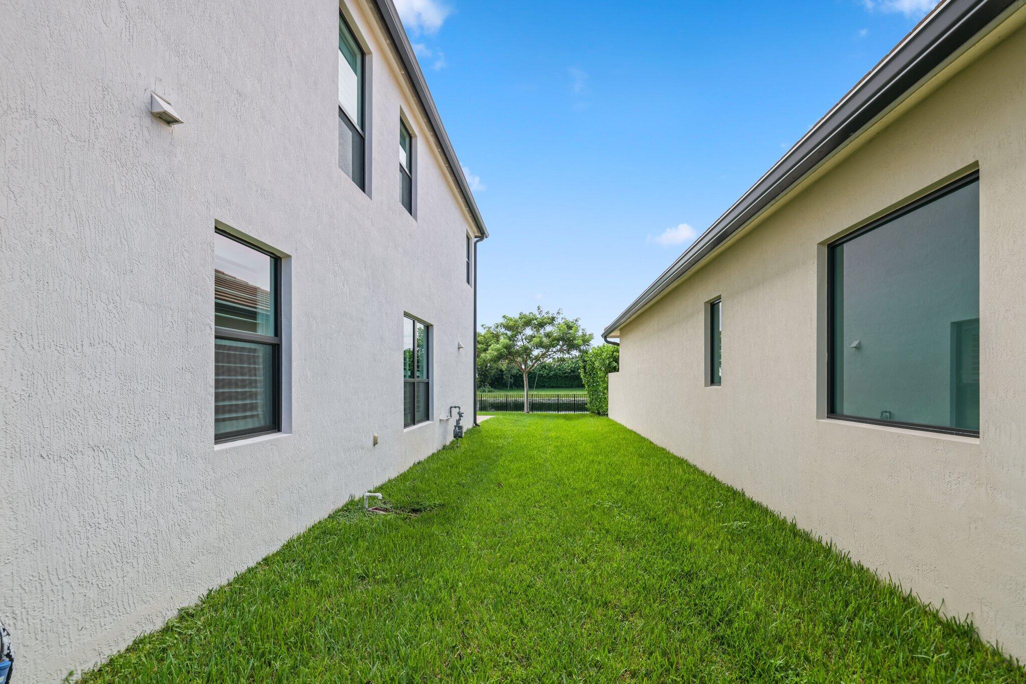 8851 Grand Prix Lane