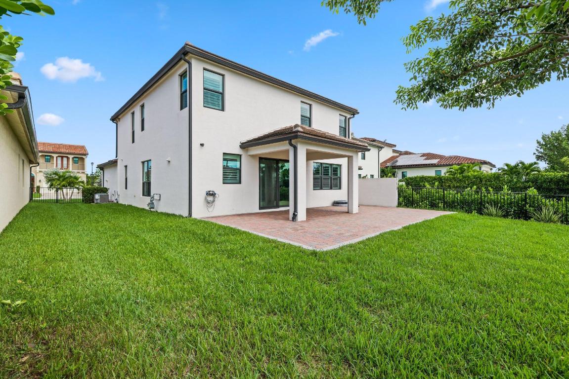 8851 Grand Prix Lane