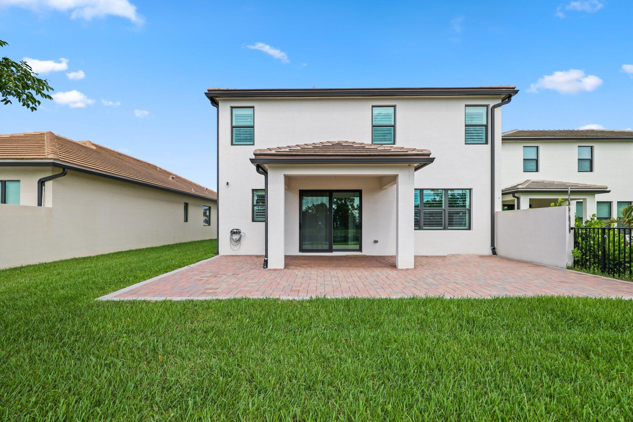 8851 Grand Prix Lane