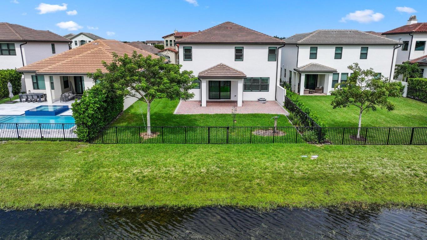 8851 Grand Prix Lane