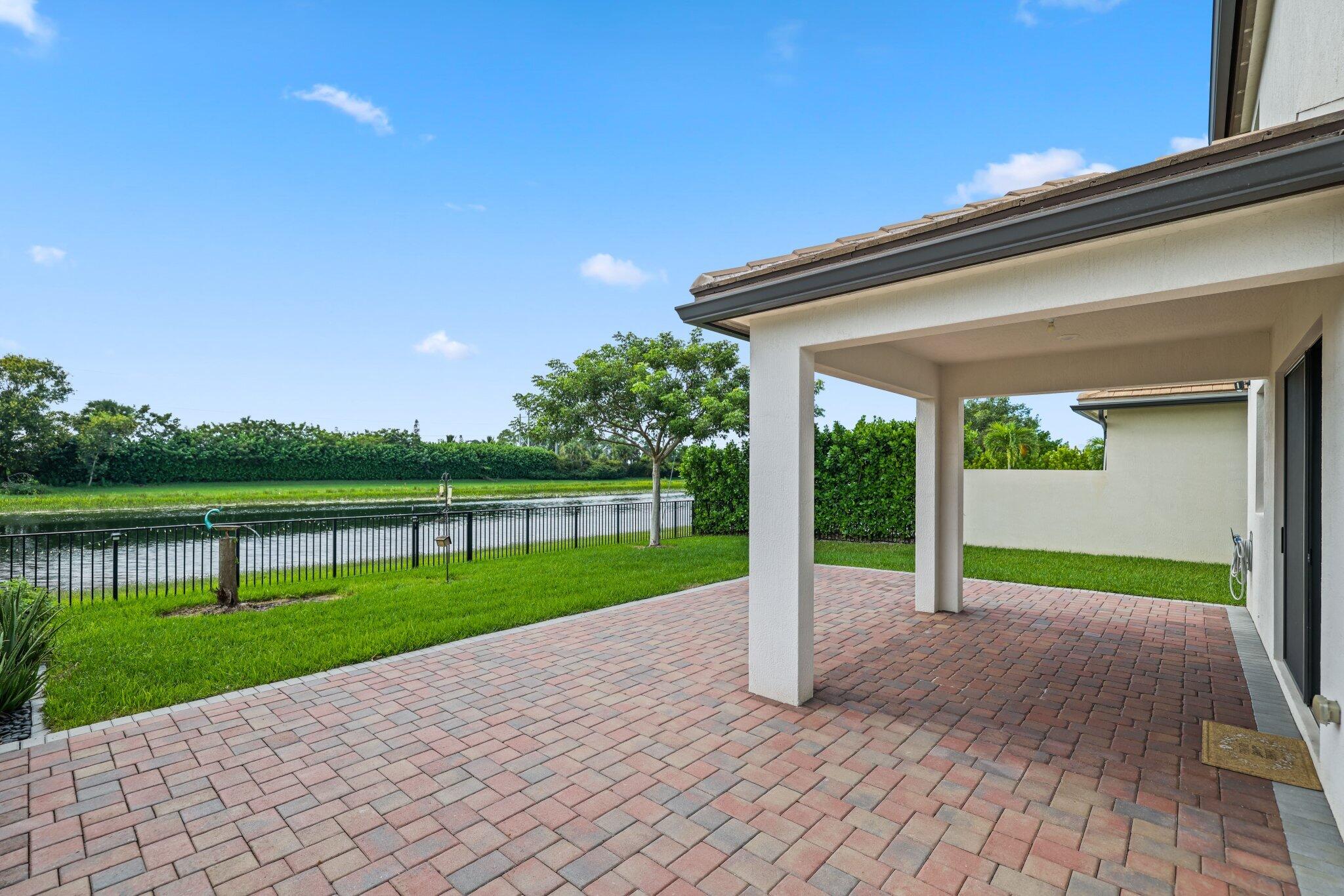 8851 Grand Prix Lane