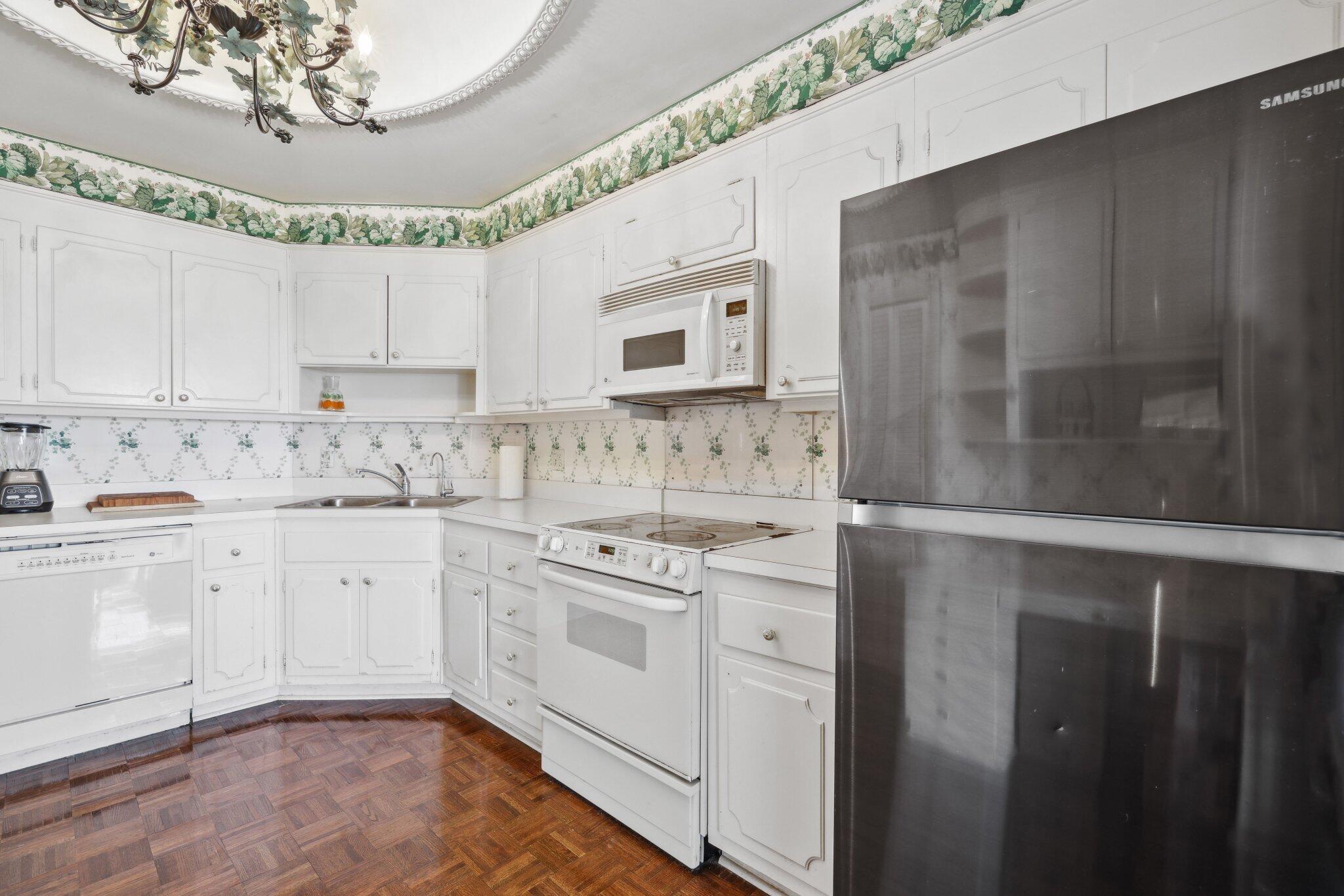 86 Macfarlane Drive Penthouse C