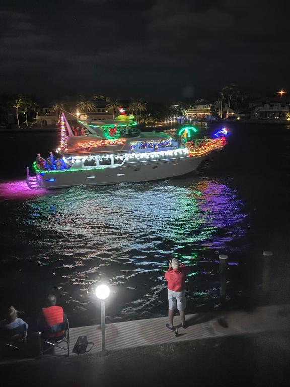 600 Snug Harbor Dr Drive A 17