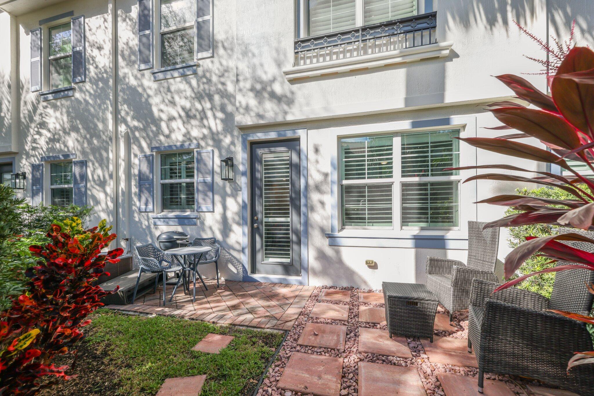 3111 Waterside Circle