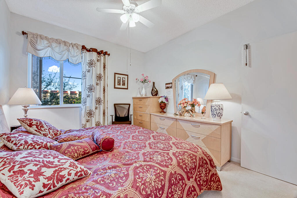 109 Half Moon Circle D3