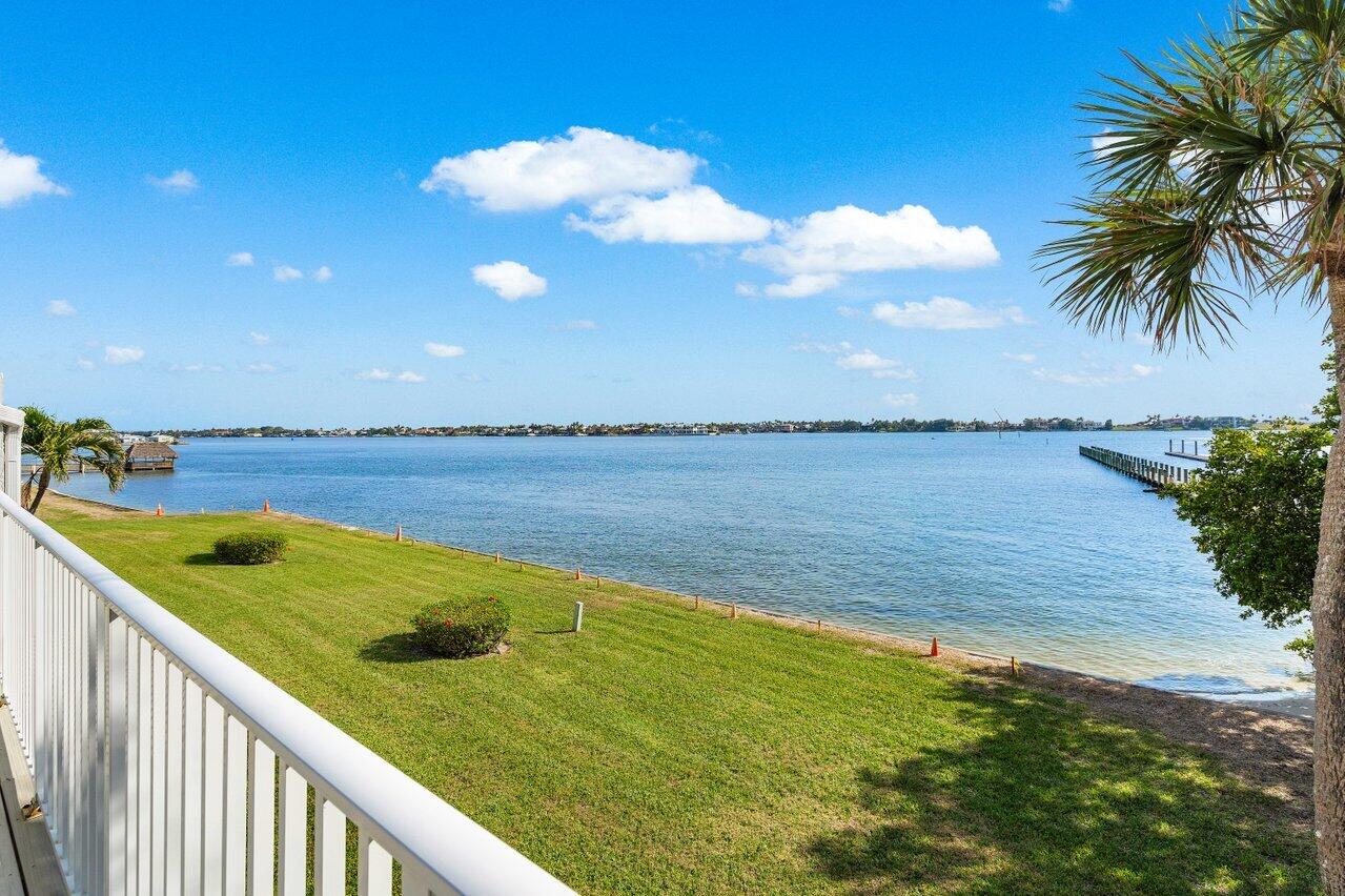 31 S Lakeshore Drive