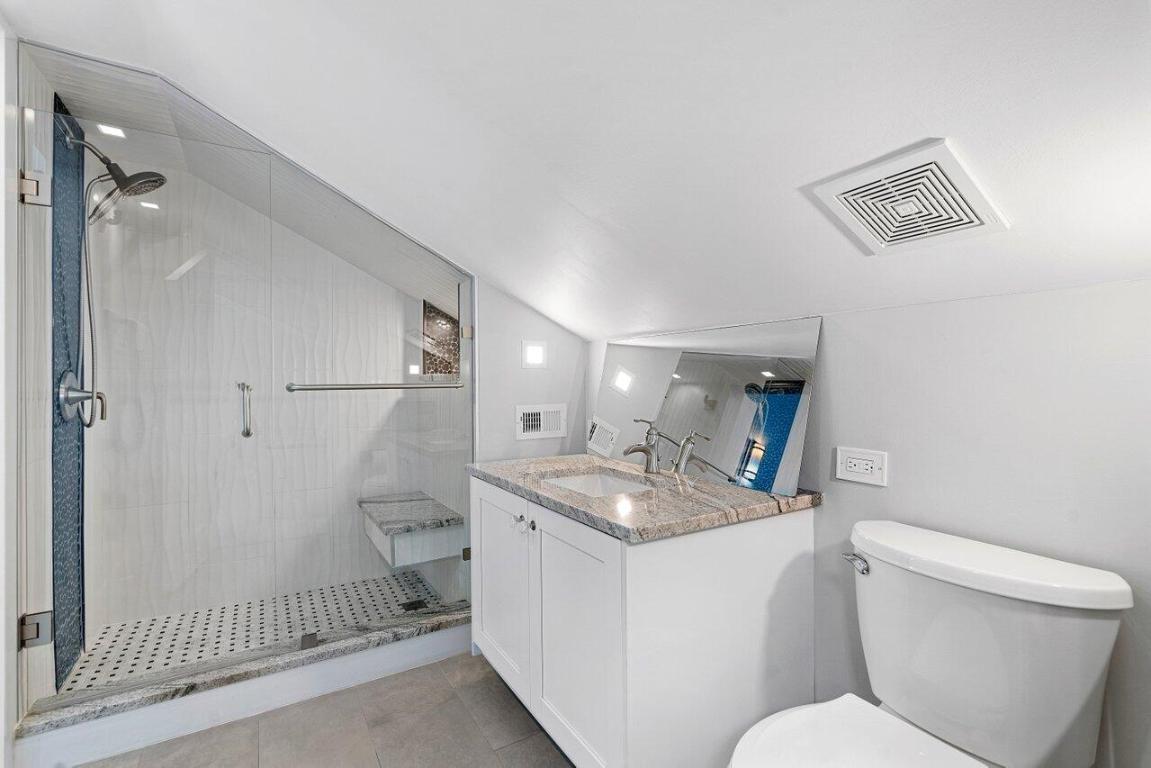 31 S Lakeshore Drive