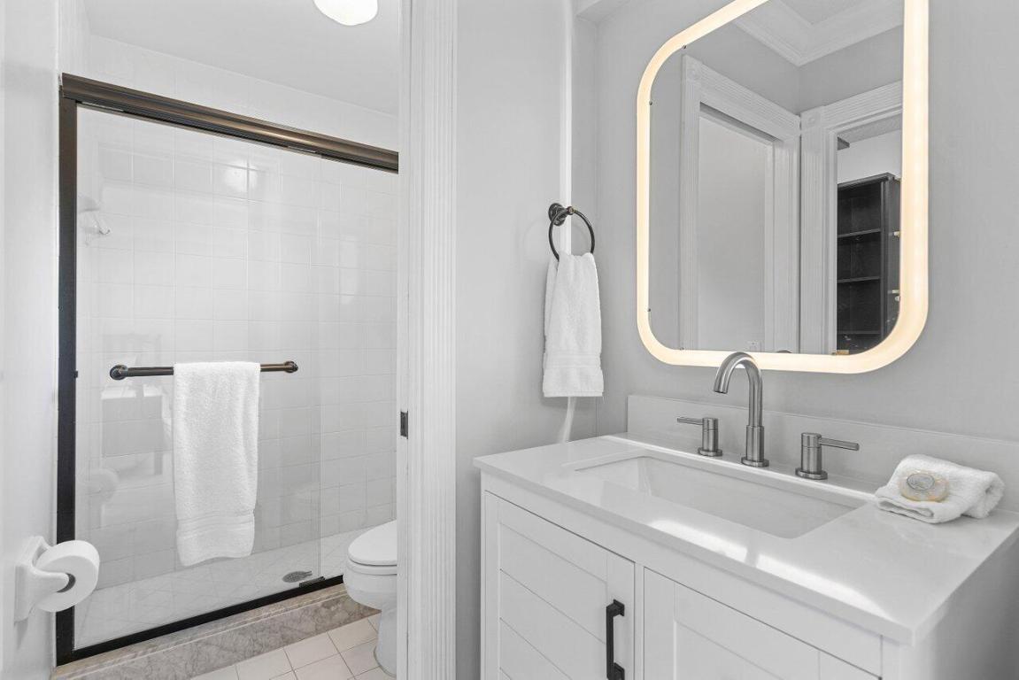 31 S Lakeshore Drive