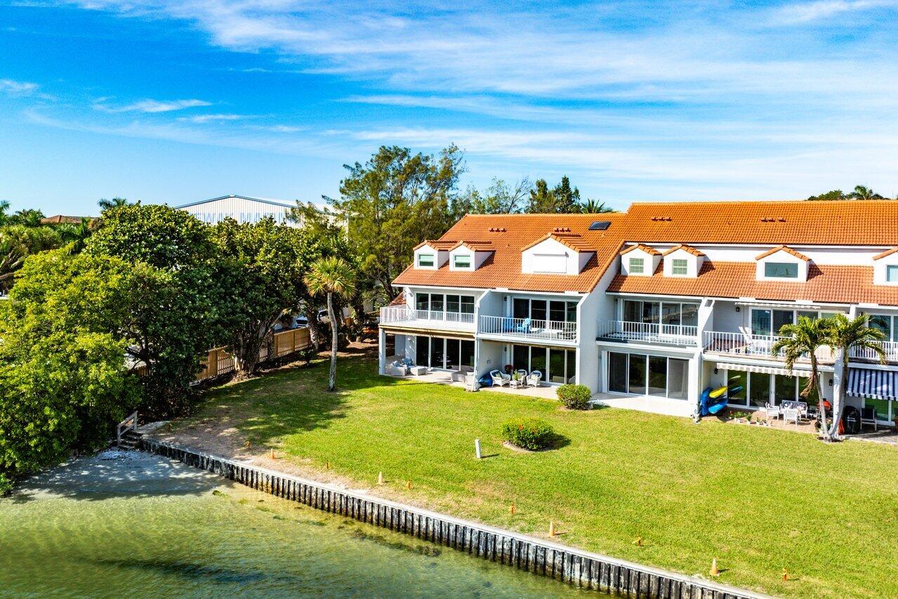 31 S Lakeshore Drive