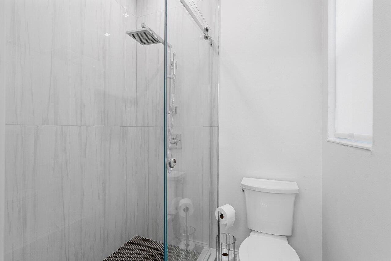 31 S Lakeshore Drive