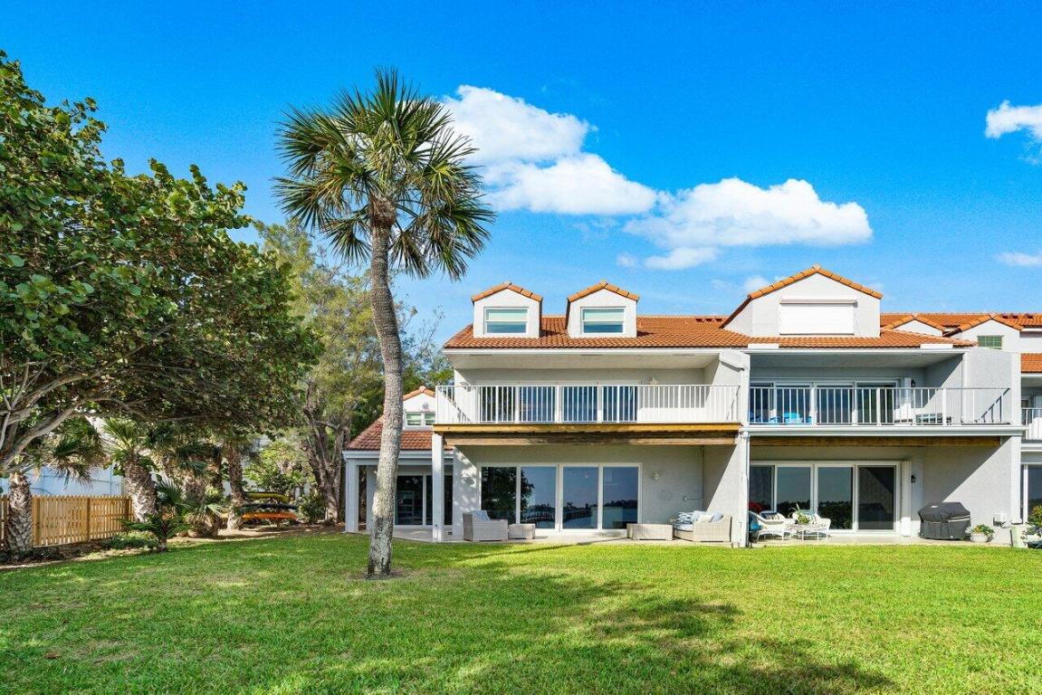 31 S Lakeshore Drive