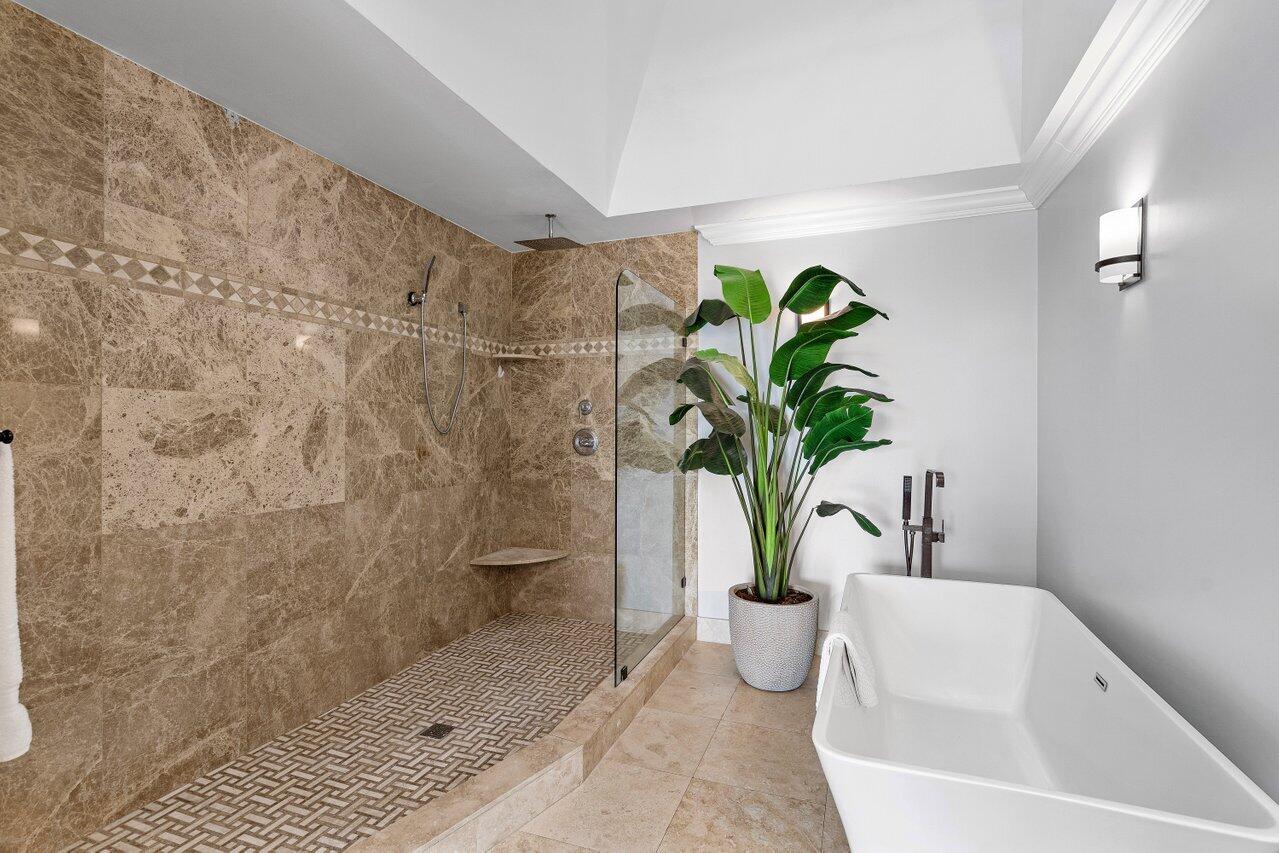 31 S Lakeshore Drive